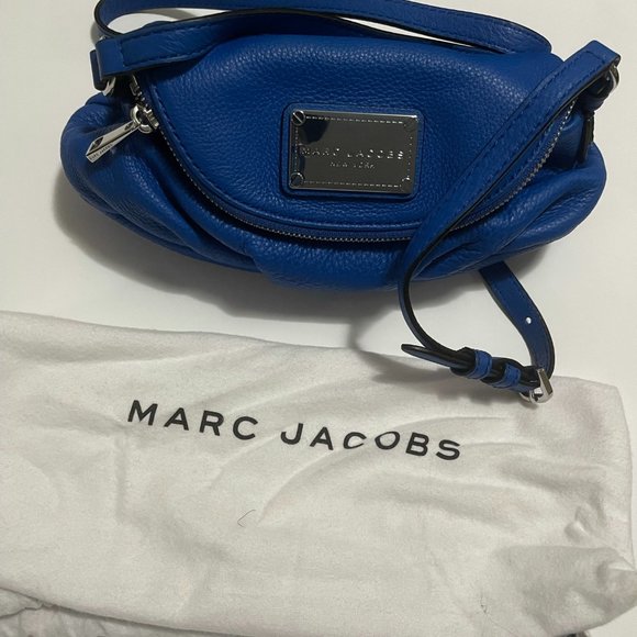 Marc Jacobs Handbags - NEW Marc Jacobs Blue Clutch Bag